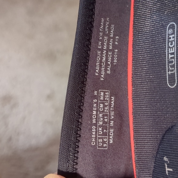 Rockport total motion heels 9.5 wide - Picture 3 of 9